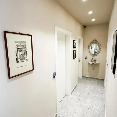 R&b Dimora Teodorico Guest house *